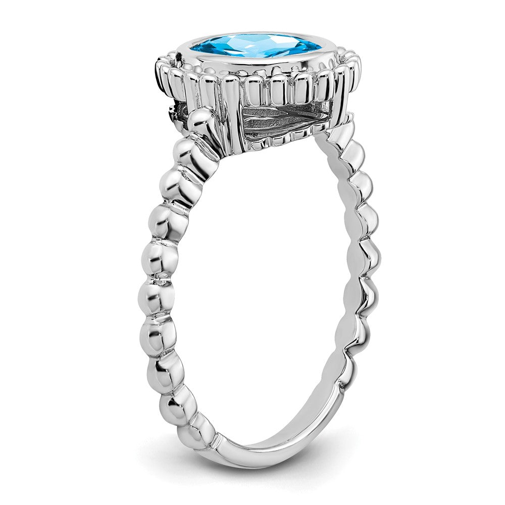 14K Weißgold Ring mit ovalem blauem Topas