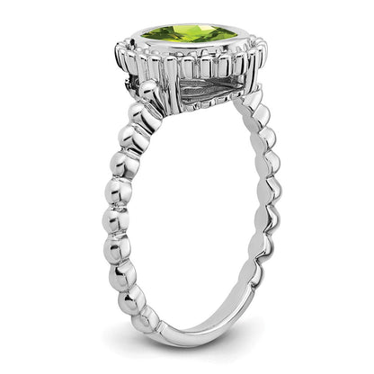 14K Weißgold Ring mit ovalem Peridot