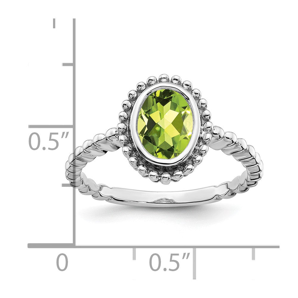 14K Weißgold Ring mit ovalem Peridot