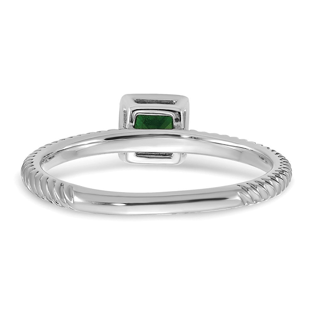 14K Weißgold Ring mit quadratischer Zargenfassung und Smaragd