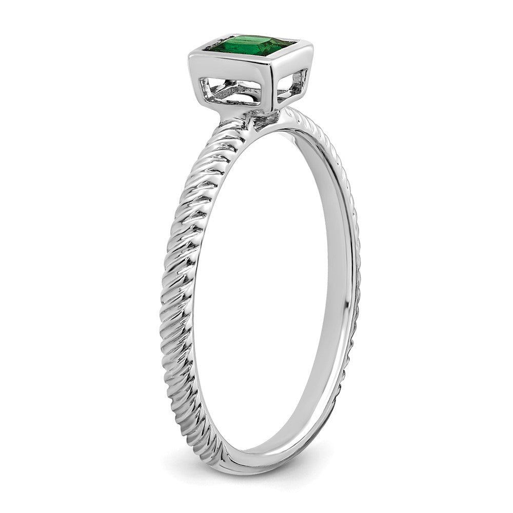 14K Weißgold Ring mit quadratischer Zargenfassung und Smaragd