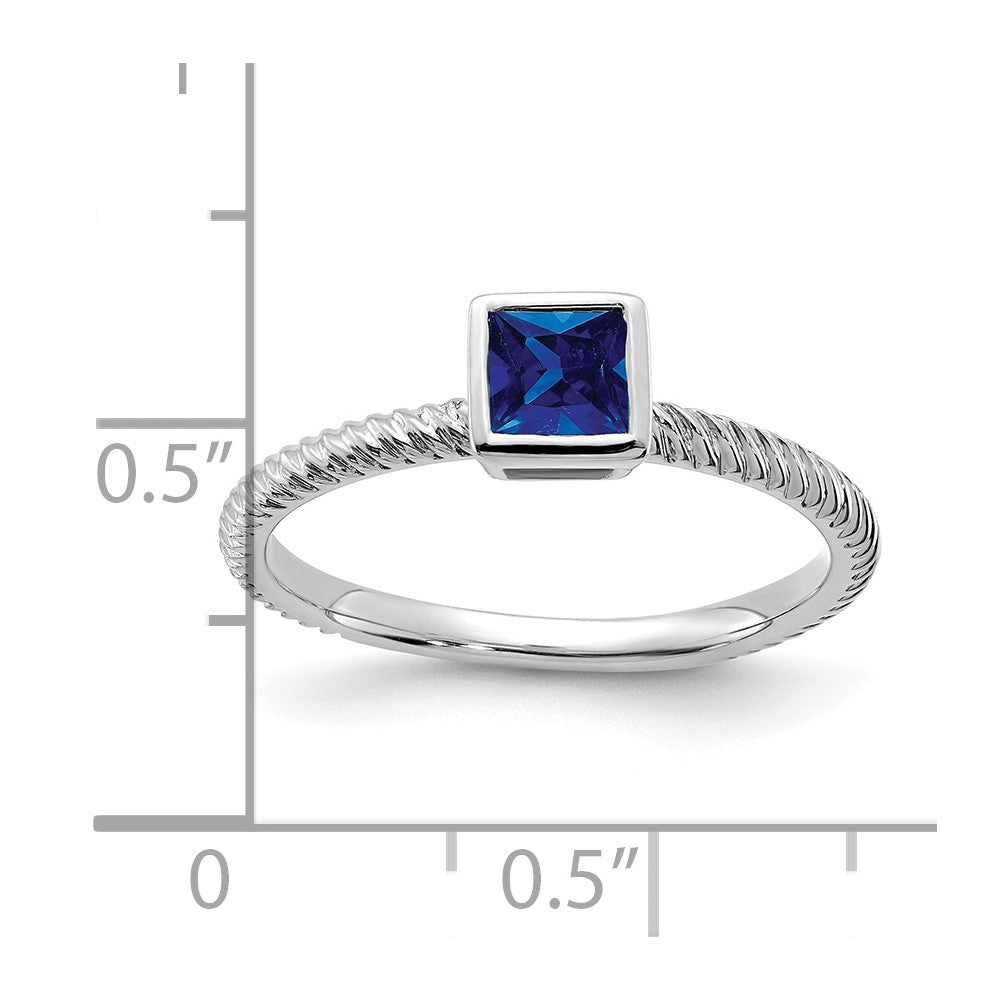 Massiv 14K Weißgold Quadratisch Zargenfassung Synthetisch Saphir Ring