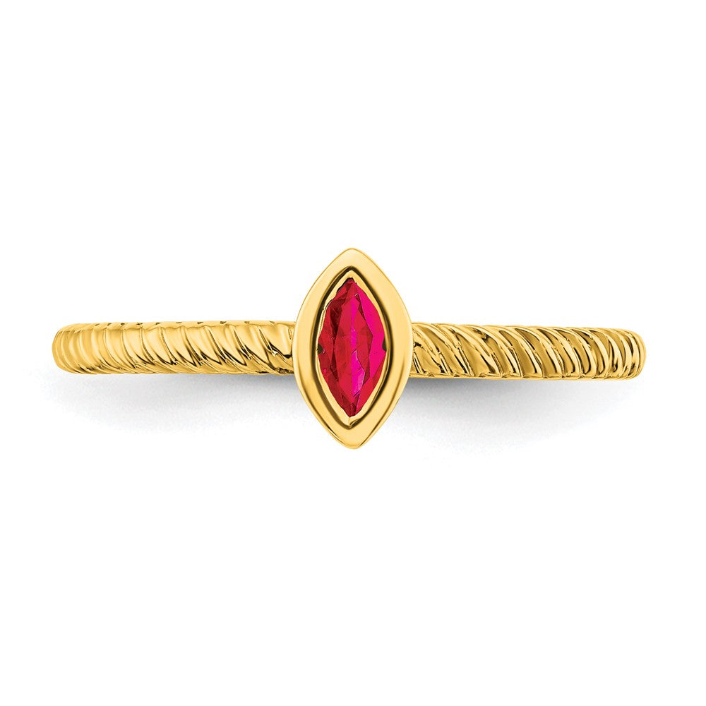 14K Gelbgold Ring mit Rubin im Marquise-Schliff in Zargenfassung
