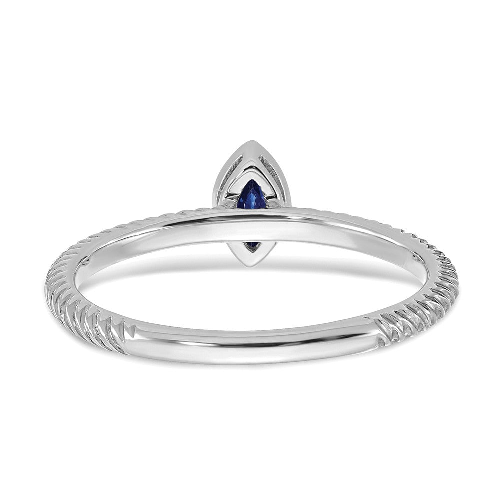 14K Weißgold Ring mit Saphir im Marquiseschliff in Zargenfassung