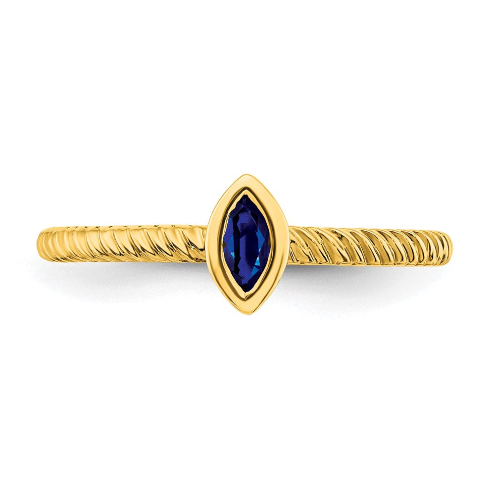 14K Gelbgold Ring mit Marquise-Saphir in Zargenfassung