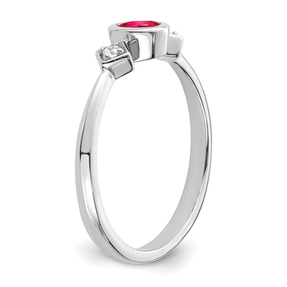 14K Weißgold Ring mit ovalem Rubin in Lünettenfassung und echten Diamanten
