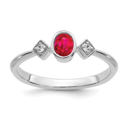 14K Weißgold Ring mit ovalem Rubin in Lünettenfassung und echten Diamanten