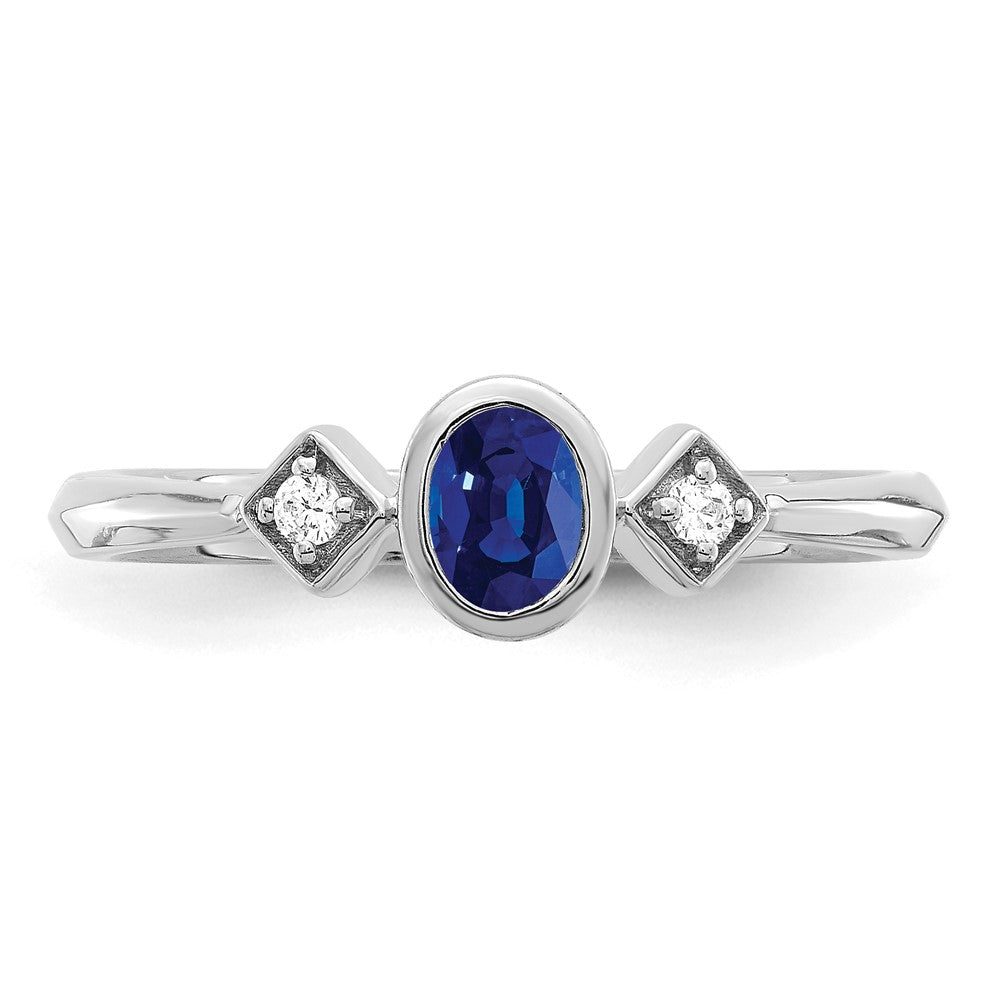 14K Weißgold Ring mit ovalem Saphir in Zargenfassung und echten Diamanten