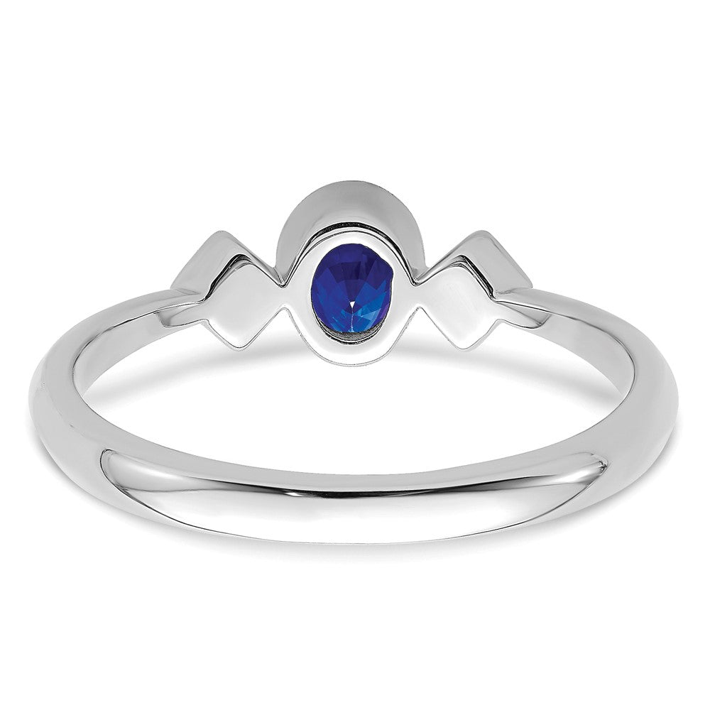 14K Weißgold Ring mit ovalem Saphir in Zargenfassung und echten Diamanten
