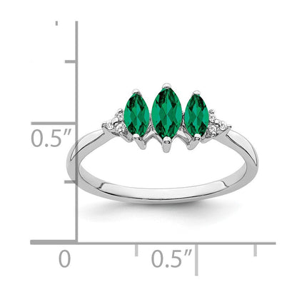 14K Weißgold Ring mit Marquise-Smaragd (synthetisch) und echten Diamanten im 3-Stein-Design