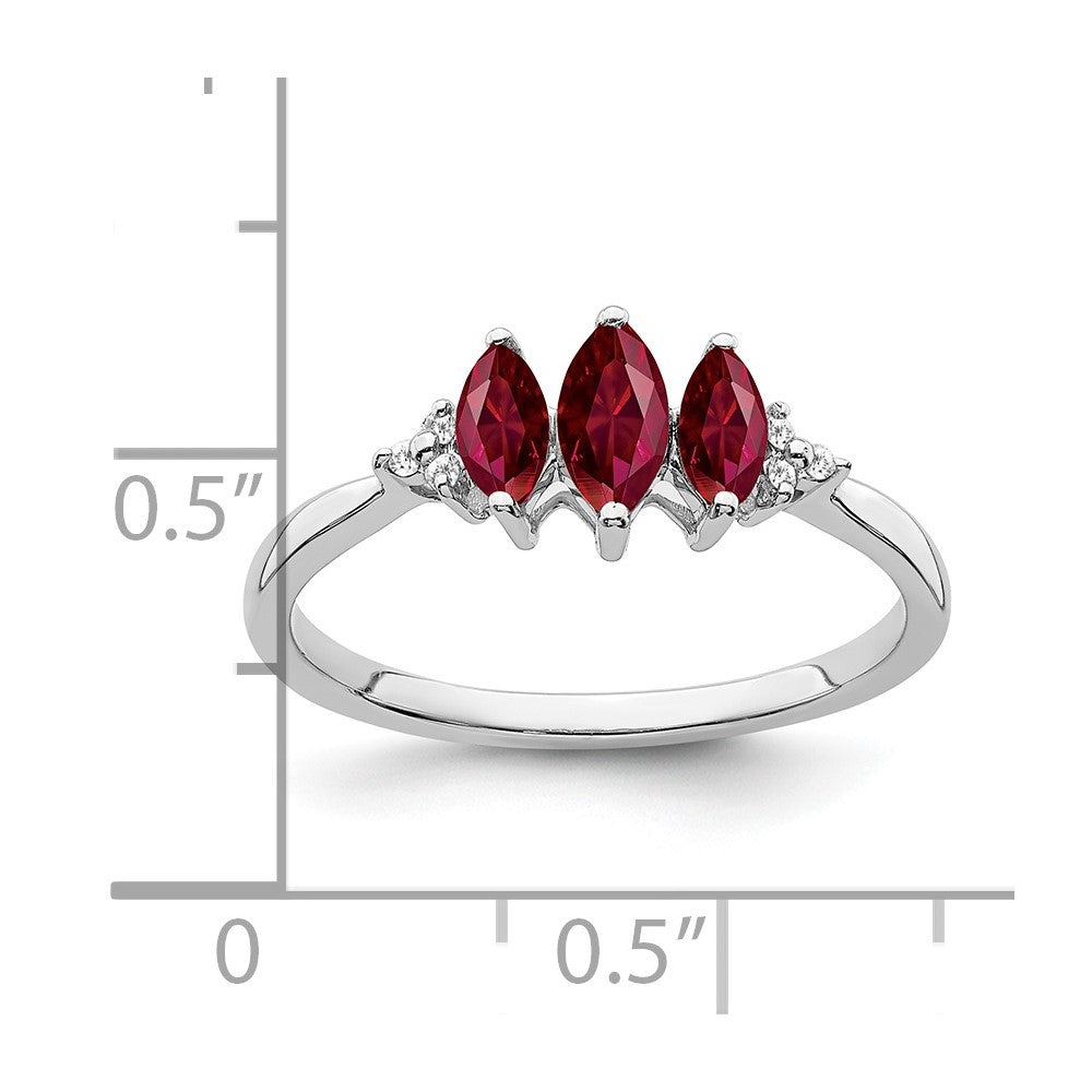 14K Weißgold Ring mit Marquise-Rubin (synthetisch) und echten Diamanten im 3-Stein-Design