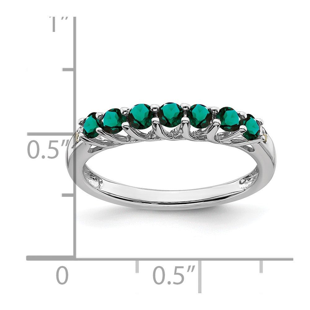 14K Weißgold Ring mit synthetischem Alexandrit und echten Diamanten mit 7 Steinen