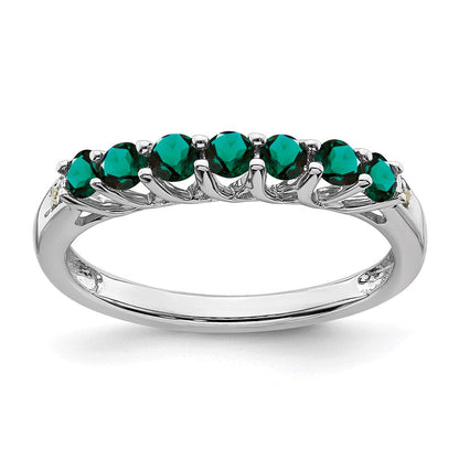 14K Weißgold Ring mit synthetischem Alexandrit und echten Diamanten mit 7 Steinen