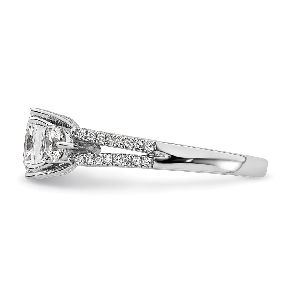 14K Weißgold Verlobungsring mit im Labor gezüchteten Diamanten VS/SI FGH