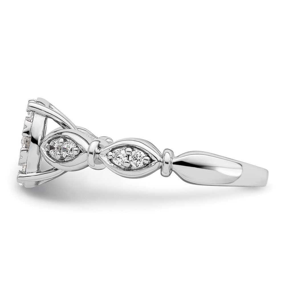 14K Weißgold Ring mit im Labor gezüchteten Diamanten VS/SI+ G+ im Cluster-Design