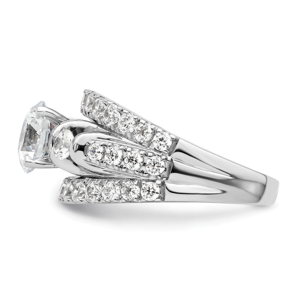 14K Weißgold Verlobungsring mit 1,375 ct. Laborgezüchtetem Diamant VS/SI+ G+ und 1,5 ct. rundem Mittelstein in Shared-Prong-Fassung