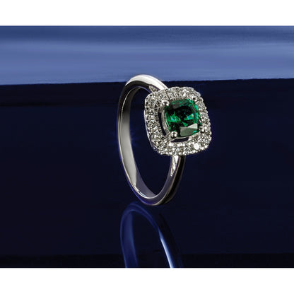 14K Weißgold Ring mit 0,25 ct. im Labor gezüchteten Diamanten VS/SI+ G+ und Geburtsstein Mai, im Labor gezüchteter Smaragd-Halo