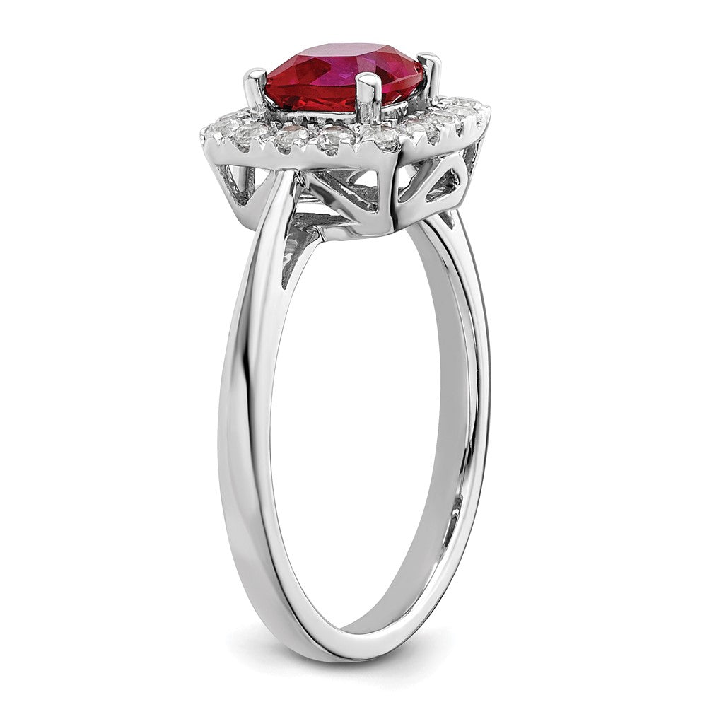 14K Weißgold Ring mit 0,25 ct. im Labor gezüchtetem Diamant VS/SI+ G+ und im Labor gezüchtetem Rubin (Juli-Geburtsstein) in Halo-Fassung