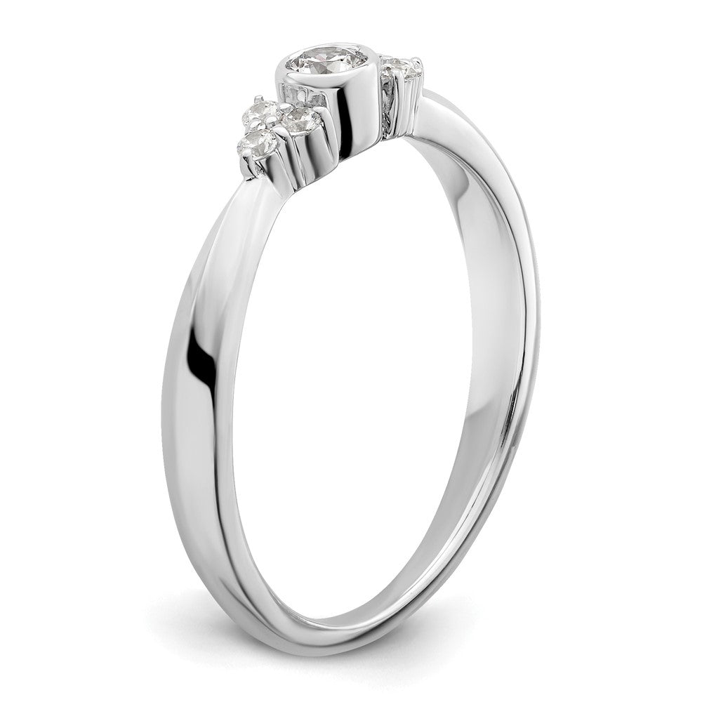 14K Weißgold Verlobungsring „First Promise“ mit rundem Diamanten in Zargenfassung, im Labor gezüchtet, VS/SI+ G+