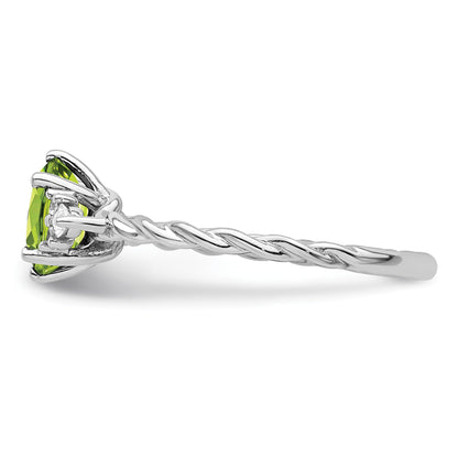 14K Weißgold Ring mit Diamant und 7x5 ovalem August/Peridot, gedreht, Größe 7