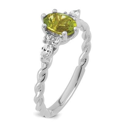 14K Weißgold Ring mit Diamant und 7x5 ovalem August/Peridot, gedreht, Größe 7