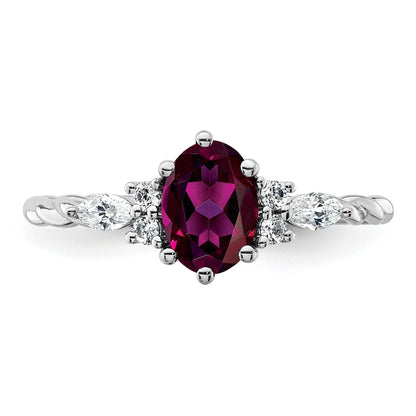 14K Weißgold Diamant- und 7x5 Oval Juni/Rhodolith-Granat-Ring mit gedrehtem Design, Größe 7