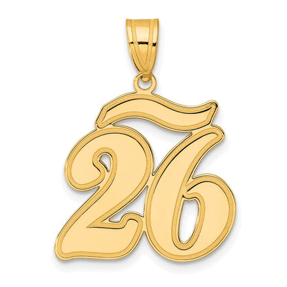 14K Gelbgold Anhänger mit Zahl 26 im Schriftzug-Design und gebürstetem Rand