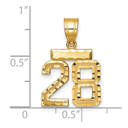 14 K Gelbgold Kleiner Diamantgeschliffener Zahl-28-Charm mit gebürsteter Oberfläche