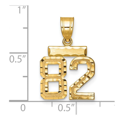 14K Gelbgold Kleiner Gebürsteter Diamantgeschliffener Zahl-82-Charm