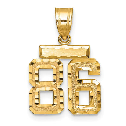 14K Gelbgold Kleiner Diamant-geschliffener Zahl-86-Charm mit gebürsteter Oberfläche
