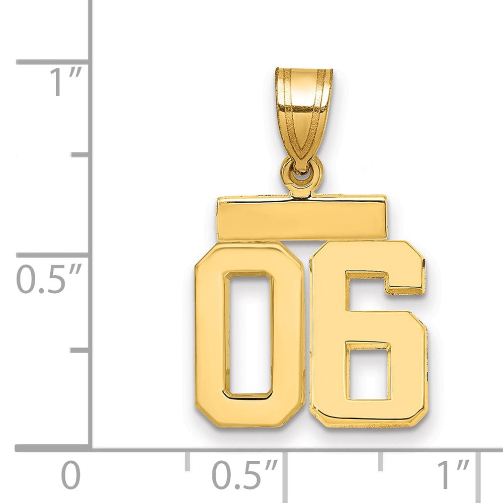 14K Gelbgold kleiner polierter Charm mit Zahl 06 obenauf