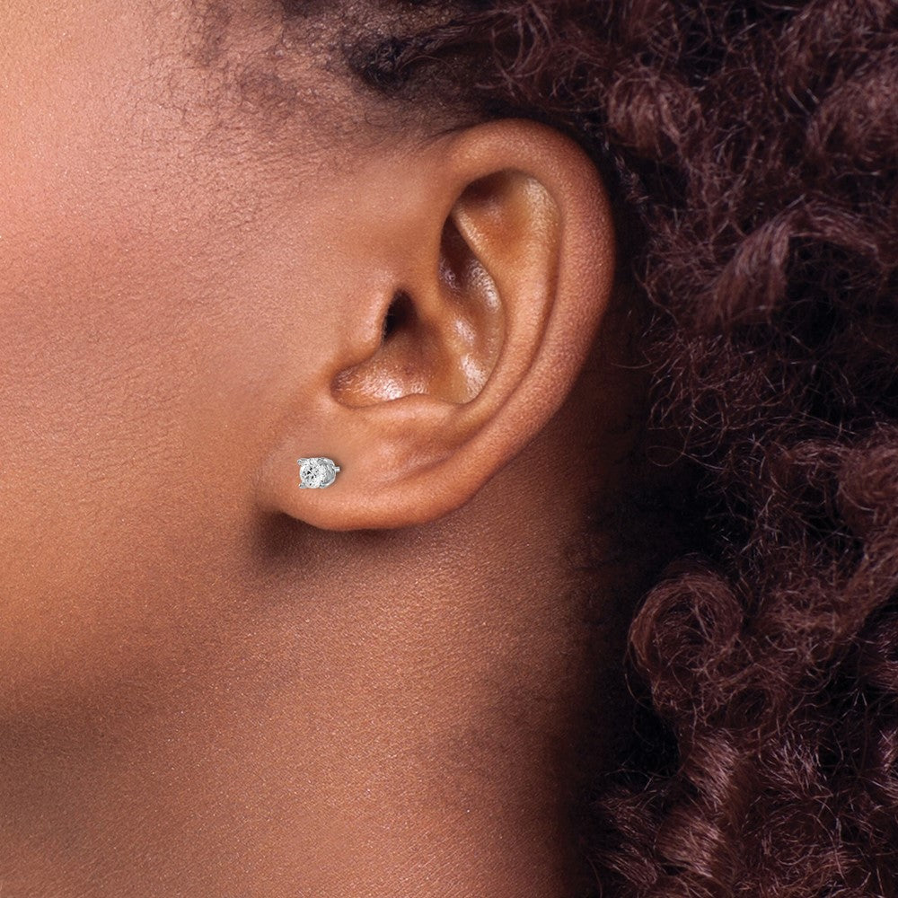 14K Weißgold-Ohrstecker mit 0,50 ct. Diamanten (I1, J-K) und Push-on-Verschluss