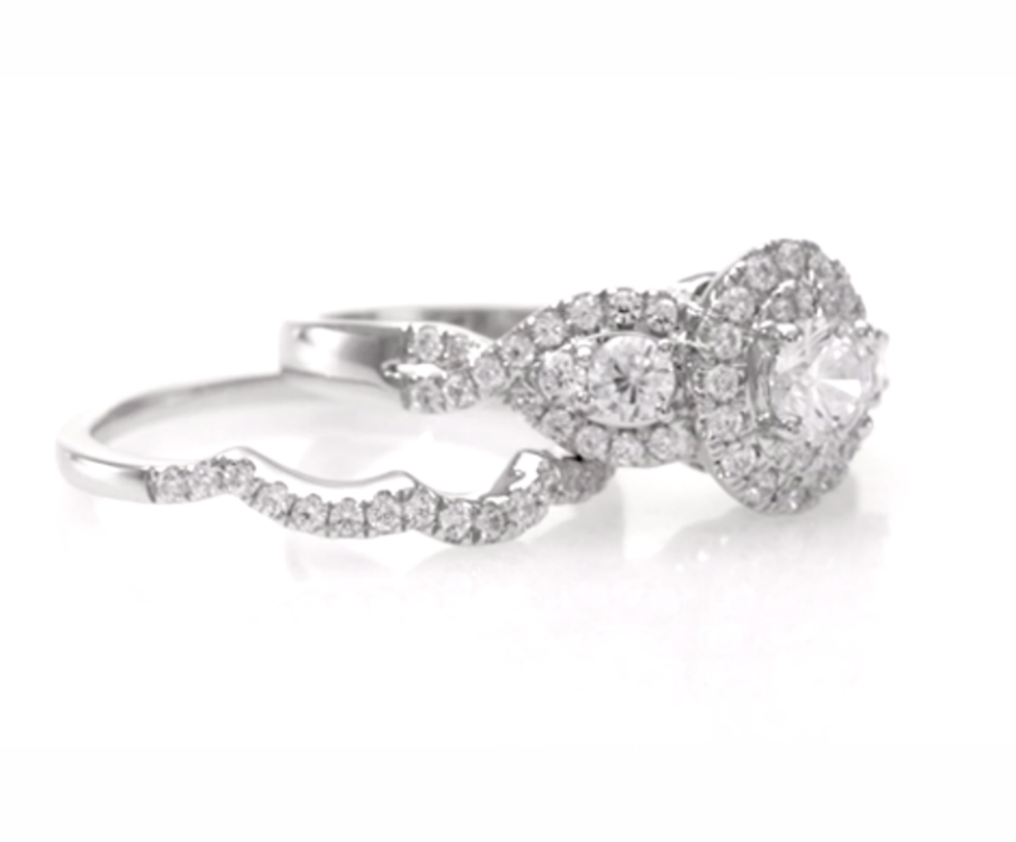 Verlobungsring-Set mit ovalen Dreistein-Diamanten, Twist-Halo, 1,15 ct. Gesamtgewicht, aus 14K Weißgold