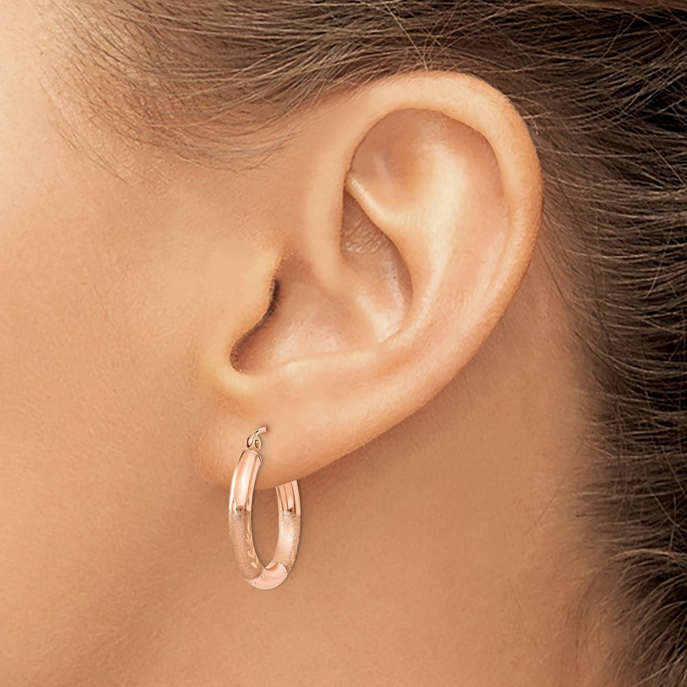 14K Roségold 3mm Satiniert und Diamantiert Creolen
