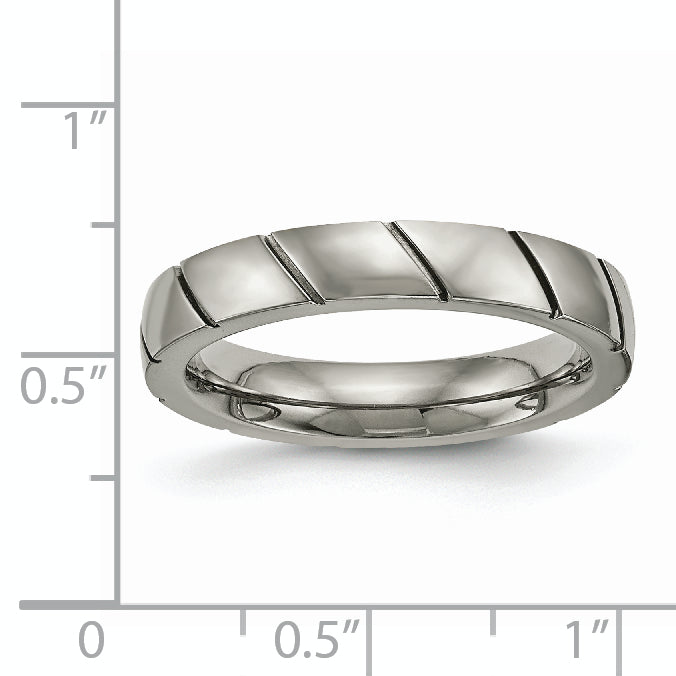Titan Poliert 4mm Gerillt Ring