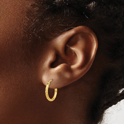 14K Gelbgold Poliert und Satiniert Diamantiert 2.00mm Creolen