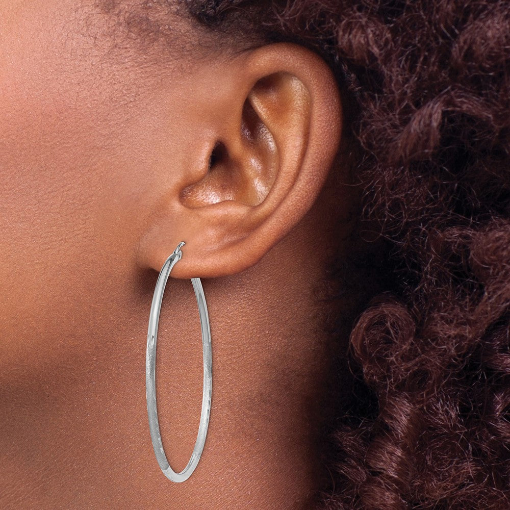 14K Weißgold Satiniert und Diamantiert 2mm Rund Creolen