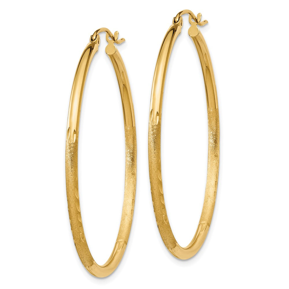 14K Gelbgold Satiniert und Diamantiert 2mm Rund Röhre Creolen