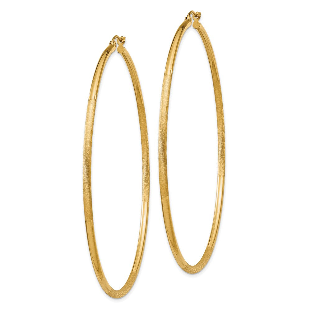 14K Gelbgold Satiniert und Diamantiert 2mm Rund Röhre Creolen