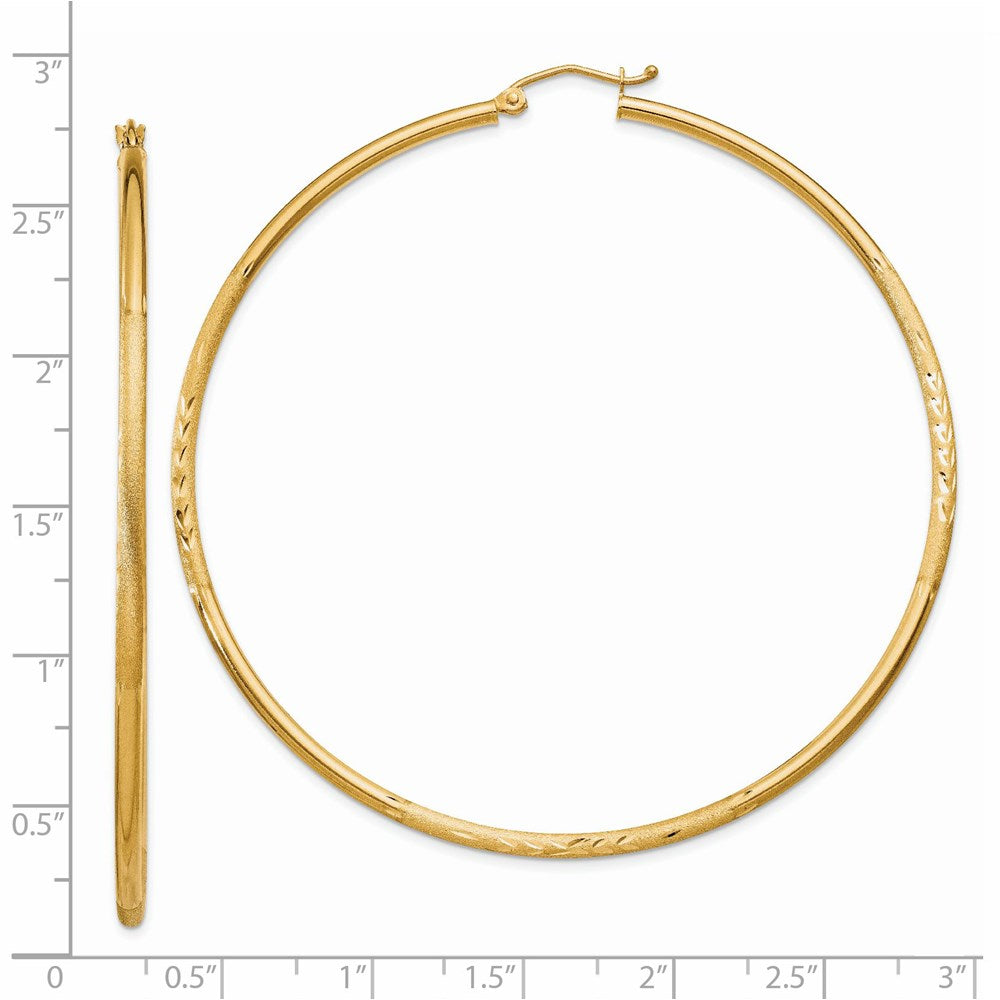14K Gelbgold Satiniert und Diamantiert 2mm Rund Röhre Creolen