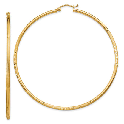 14K Gelbgold Satiniert und Diamantiert 2mm Rund Röhre Creolen