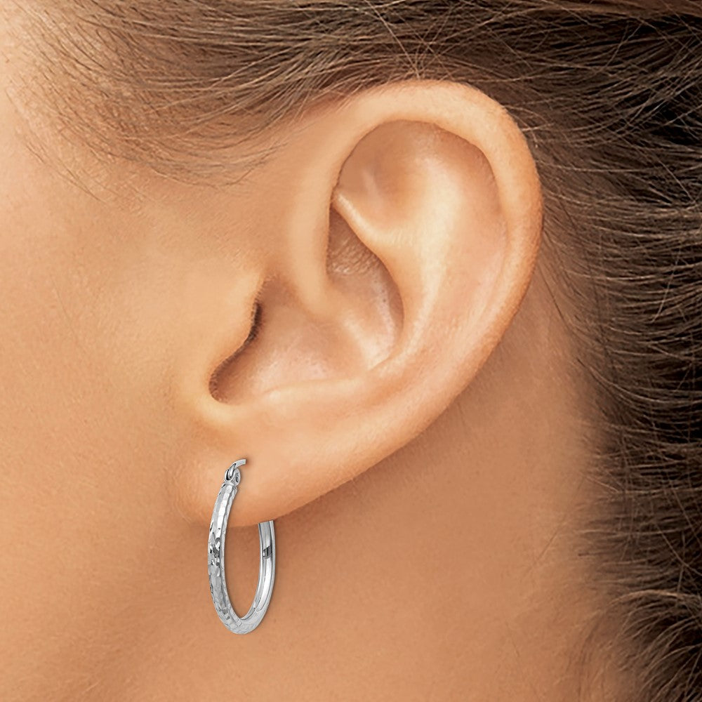 14K Weißgold Diamantiert 2mm Rund Röhre Creolen