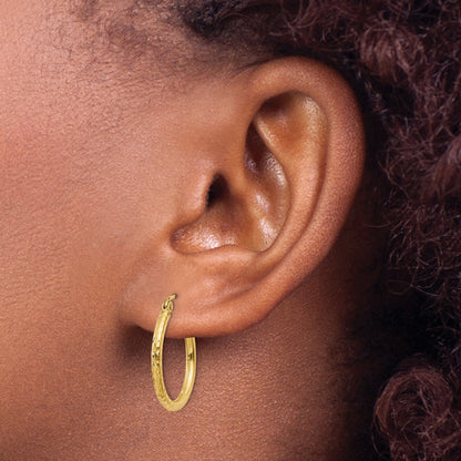14K Gelbgold Diamantiert 2mm Rund Röhre Creolen