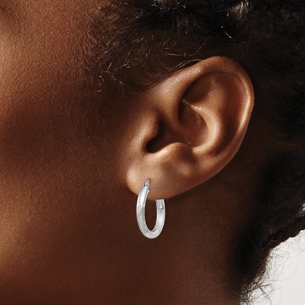 14K Weißgold Satiniert und Diamantiert 3mm Rund Creolen