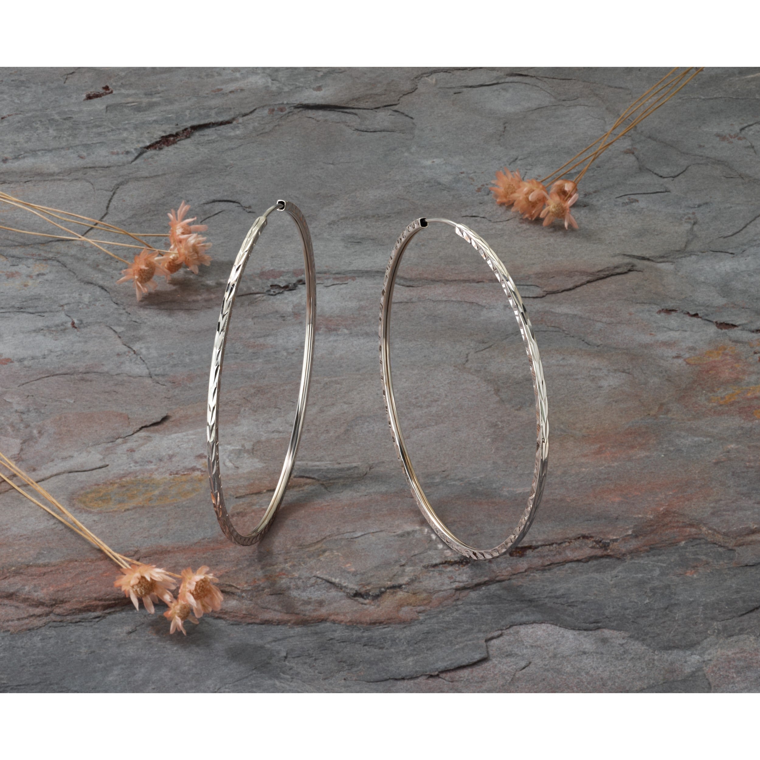 14K Weißgold Diamantiert Quadratisch Röhre Endlos Creolen