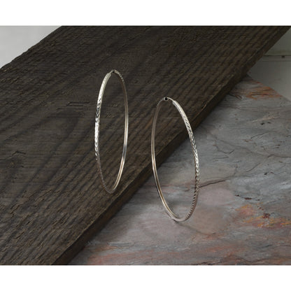 14K Weißgold Diamantiert Quadratisch Röhre Endlos Creolen