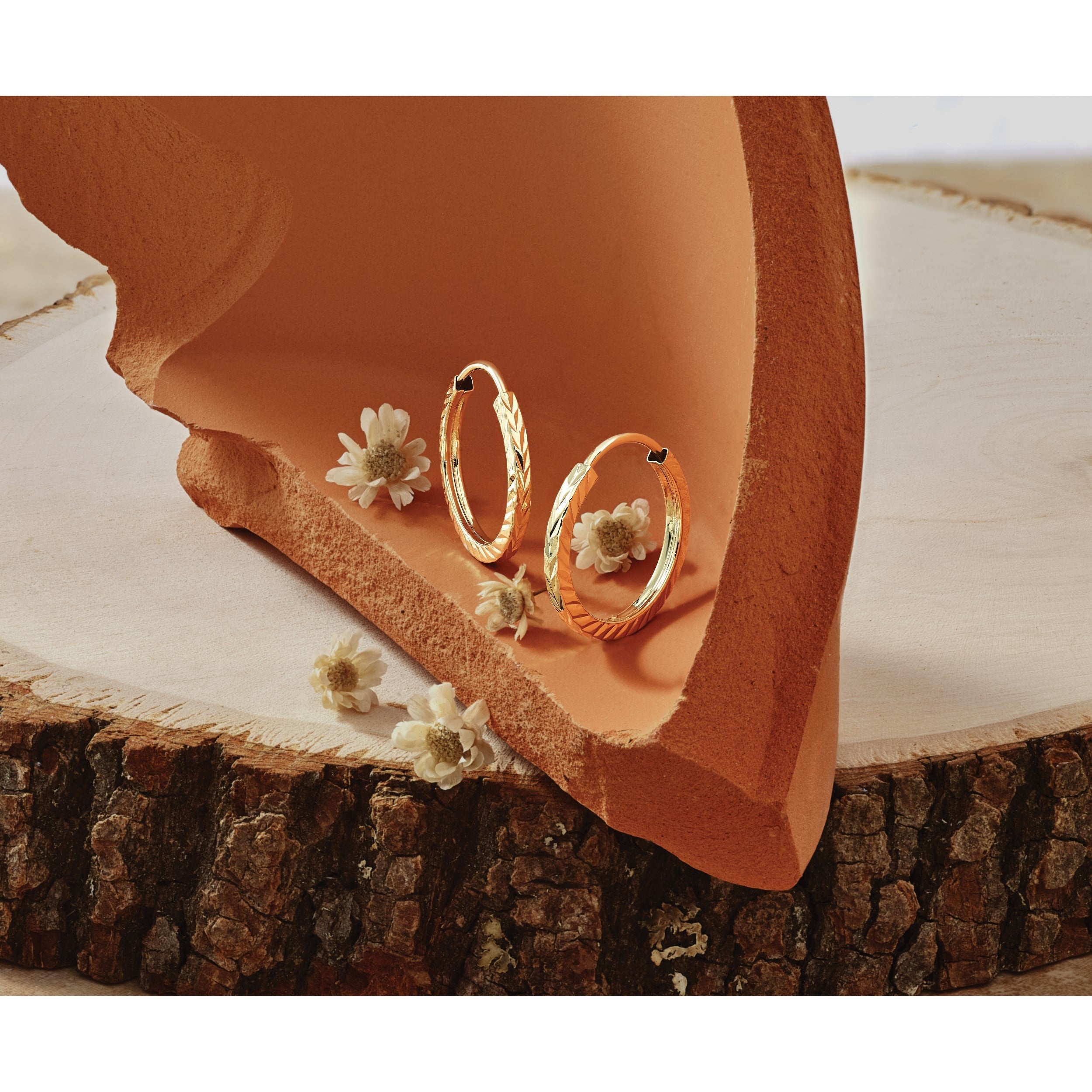 14K Gelbgold Diamantiert Quadratisch Röhre Endlos Creolen