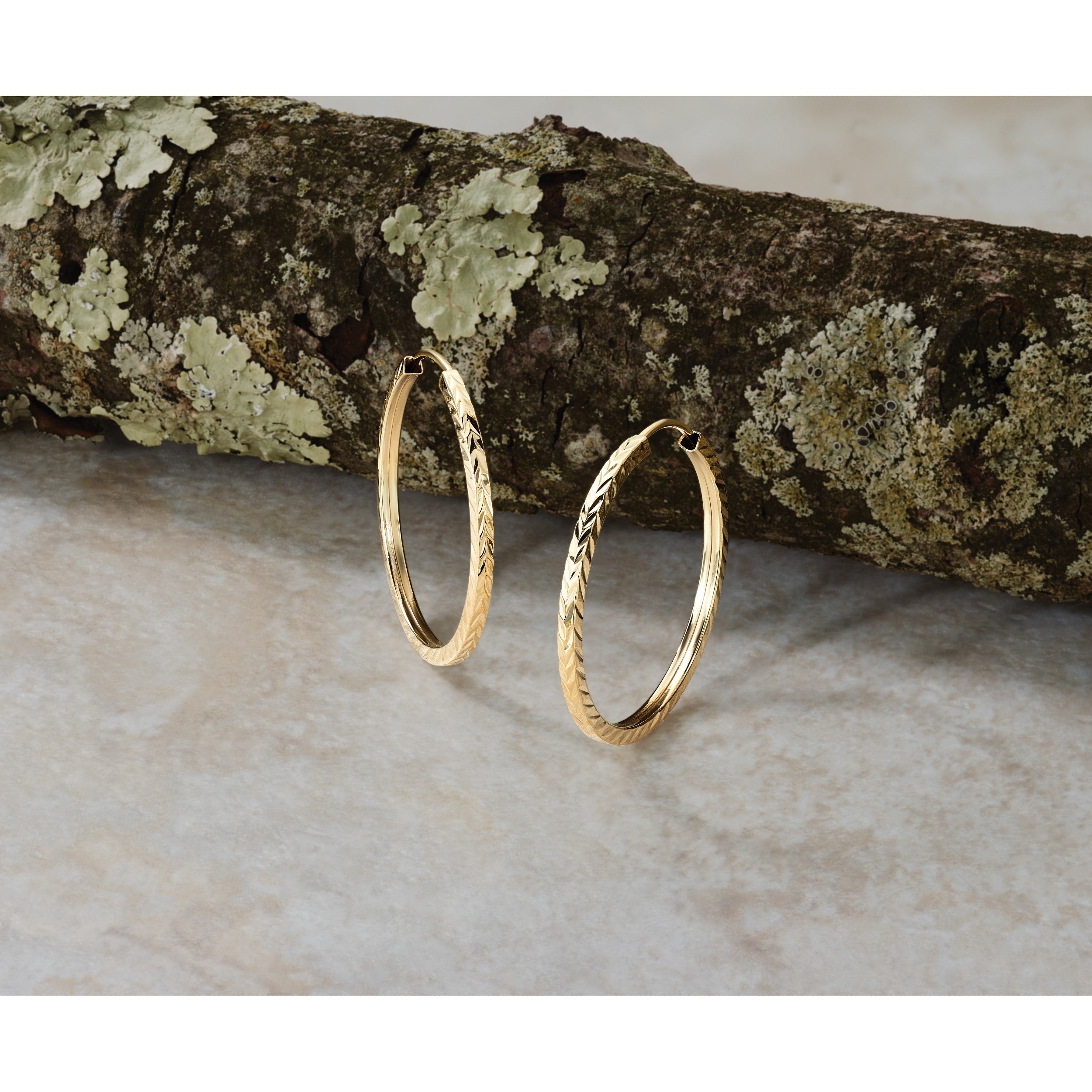 14K Gelbgold Diamantiert Quadratisch Röhre Endlos Creolen