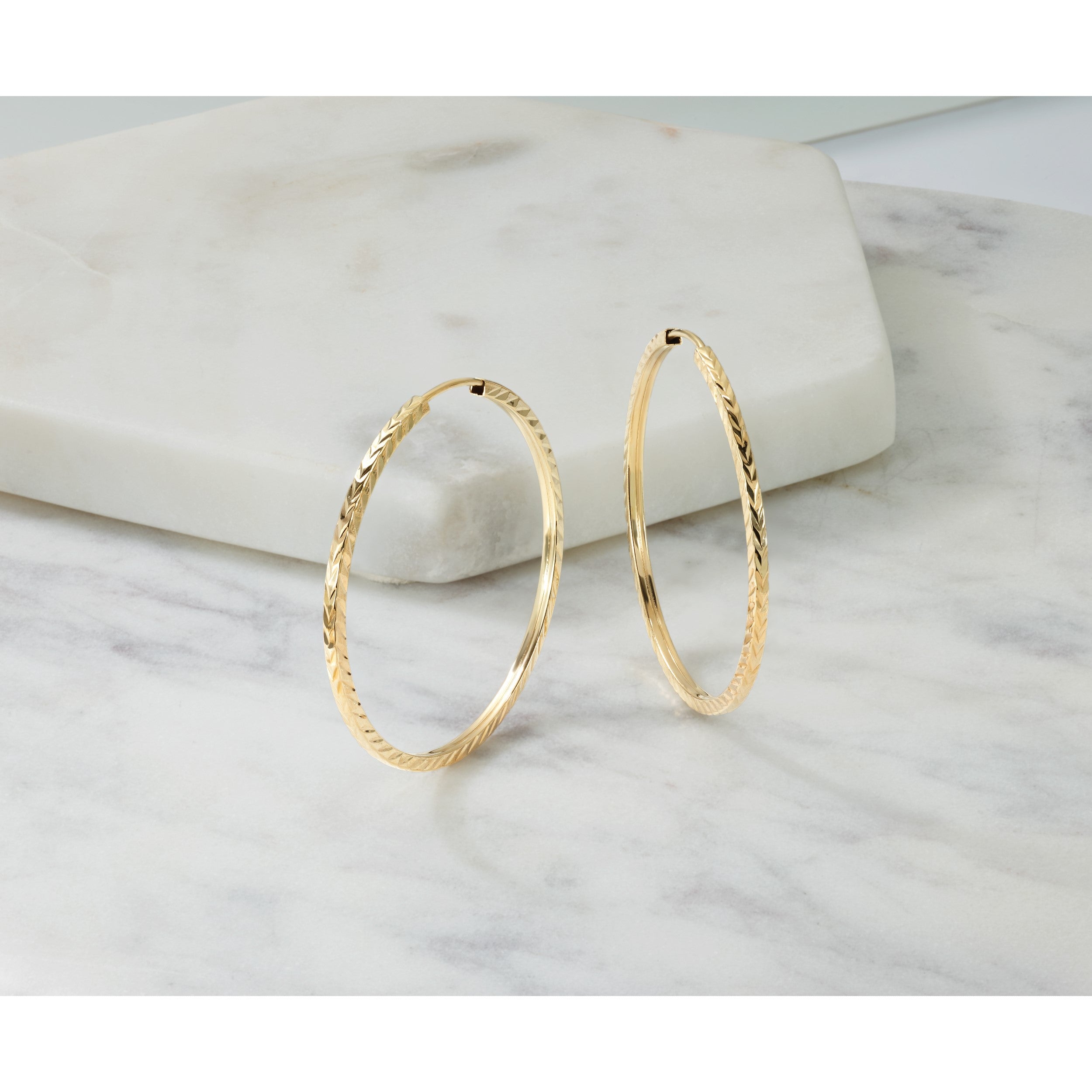14K Gelbgold Diamantiert Quadratisch Röhre Endlos Creolen