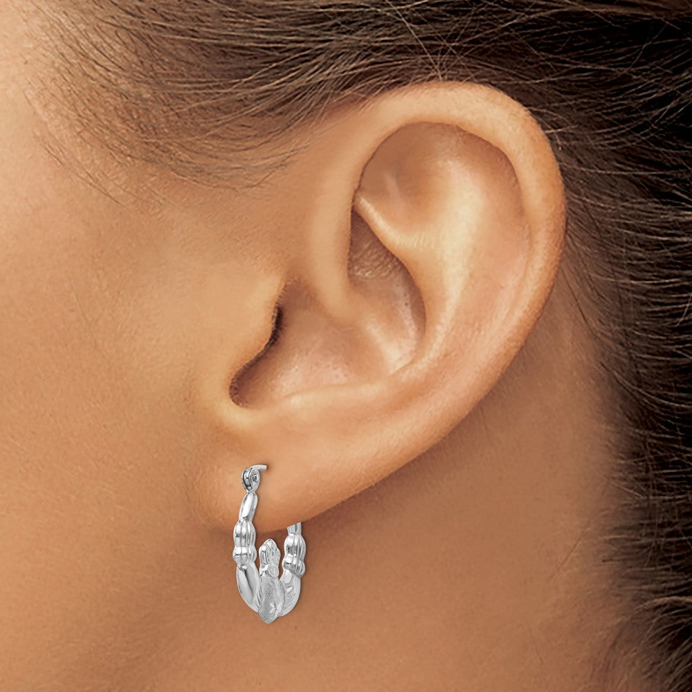 14K Weißgold Satiniert und Diamantiert Claddagh Creolen
